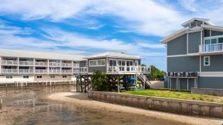 Cove Cottage - Gulf front stilt home - Cedar Key - 4