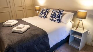Perfectly Positioned Beachfront Apartment - Unit 6 - Port Macquarie - 5