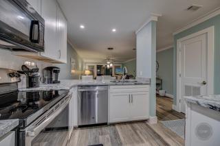 Our Happy Place! Seasonal Beach SRV! Pool & Gulf Views! - Panama City Beach - 3