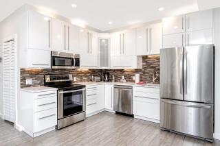 Beach Retreat - Immaculate Beach Condo in Redington Shores! - Clearwater Beach - 3