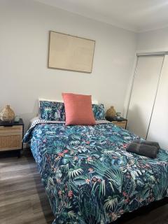 Brand New Stylish 2 Bedroom - Kialla - 8
