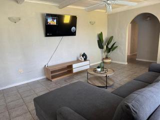 Casa Blanca Home - Kingsburgh - 2