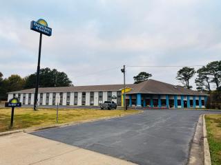 Days Inn & Suites by Wyndham Brinkley - Brinkley - 9