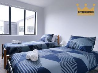 2b1b Prime Location - 10 Sec Walk to Sunday Market - Auckland - 9