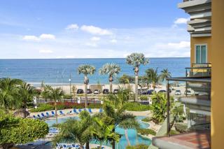 Beachfront - Flamingo Luxury 2BR condo - E423 - Palm-Eagle Beach - 0