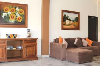 Casa de los Abuelos con Jardín y vista al Canal - 5