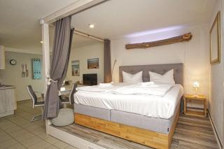 Haus Windland FeWo 24 mit eingezäuntem Garten - ideal für den Hundeurlaub - Wiek auf Rügen - 0