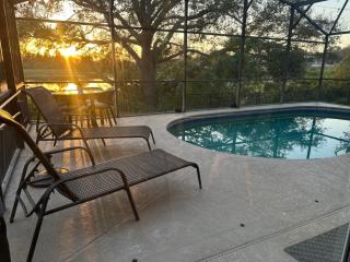 3 Bed 2 Baths ORLANDO Home POOL with LAKE View - Haines City - 0