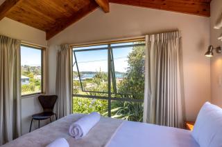 Tikirau Bay Views - - 2