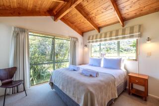 Tikirau Bay Views - - 9
