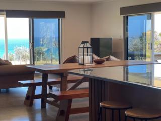 Wharekapua Beach House - 3