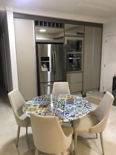 Sobrado casa de alto padrão, ar condicionado em todos os cômodos, aquecimento à gás, com piscina aquecida e área de festas - para o Show Rural 2026, fácil acesso a Rodovia 277 - 7