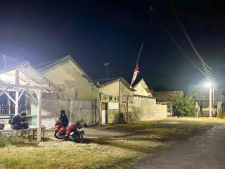 Oma Kost 3 Probolinggo Mitra RedDoorz - 3