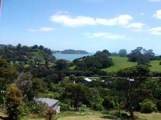 Bush Beach Delight - Onetangi Holiday Home - Onetangi - 0