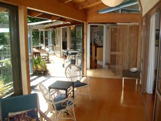 Bush Beach Delight - Onetangi Holiday Home - Onetangi - 1