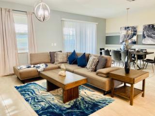 Pet Friendly Escape Pool Spa Minutes from Disney 185 - Kissimmee - 8