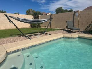 Pet friendly 3br 2ba Private optional heated Pool BBQ grill Golf Clubs close to park - Casa Grande - 9