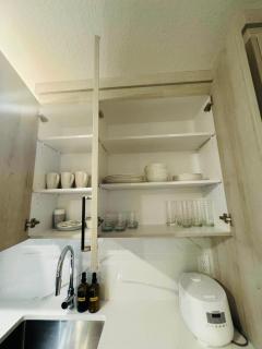 Comfy Neutral Living Free Parking - 6