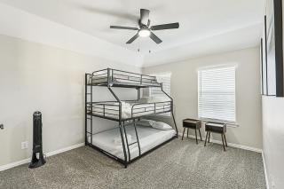 Cozy 5BR Estate Lewisville - Office, Game Room - Lewisville - 9