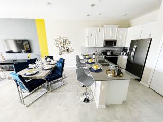 Luxury 2bd 2 bath Condo Home 232 - Davenport - 9