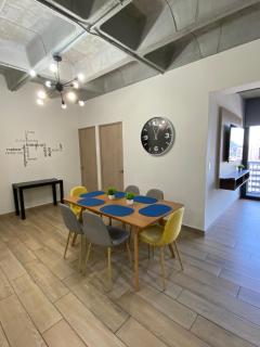 Lux 2 bedroom apartment, swimming pool, gym and free parking spot in Macro Plaza area - 3