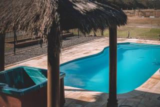 4 bedroom Cottage with swimming pool - 7