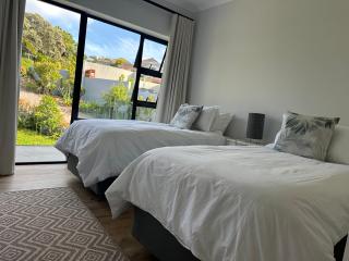 Kinds at Herolds - Herolds Bay - 1