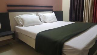 FabHotel Tulsi Park - Nr Sai Baba Temple - Shirdi - 5