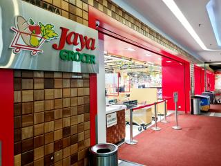 First Subang Courtyard SS15 Subang Jaya SJMC Taylors Nu Empire Subang Parade Sunway Pyramid Lagoon Medical Centre LRT KTM - 4