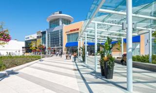 Airport Home- 24x7 Check in- Flexible Checkout- Square One Mall Minutes Away - Mississauga - 0