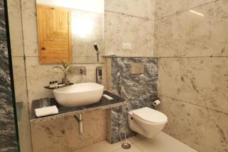 Hotel 17 Miles Stone, Manali By Shivaneel Hospitality - 4