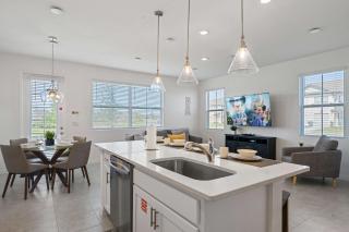630 Longboat Drive - Davenport - 6