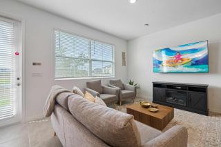 634 Longboat Drive - Davenport - 9