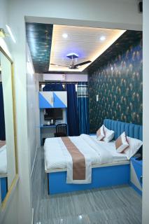 Sun High Stay Luxury Guest House - Varanasi - 3