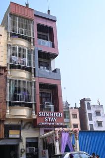 Sun High Stay Luxury Guest House - Varanasi - 1