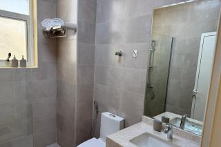 New 4-Bedroom Villa in Shakhbout City - - 8