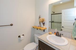 Room of ART Main House - Washougal - 3
