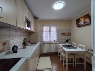 L&R Favorit Apartment - 3