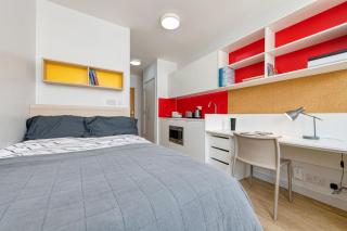Student Only, Studio at Park House - Southampton - 3