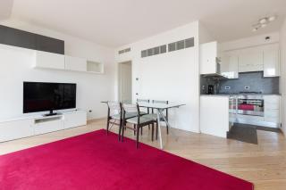 Modern apartment with balcony in Portello district - Milan - 2