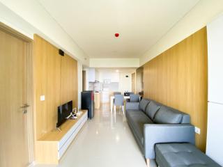Best Deal and Restful 3BR Meikarta Apartment By Travelio - Bekasi - 7