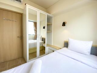 Cozy Living and Comfort 3BR Meikarta Apartment By Travelio - 7