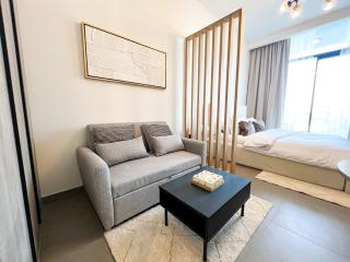 Modern Studio in JVC - Pool, Gym & BBQ Access - 2