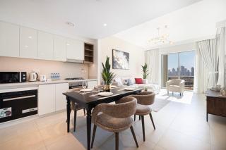 Dubai Mall Connected! AMAZING Burj Khalifa View! Excellent Pool & Gym Access! - 7