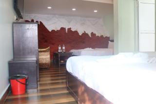 Cliff lake hotel cafe and bar - Pokhara - 6