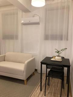 CozyStudio close to center- comfort & privacy - 6