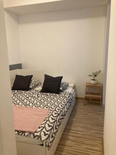 CozyStudio close to center- comfort & privacy - 5