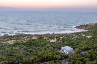 YUTORI BEACH FRONT - Sunrise at 1770 - Agnes Water - 9