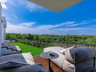 Holiday House with Pool Casa Lavanda - Bale - 8