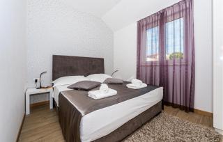 Nice Apartment In Rogoznica With Sauna - Rogoznica - 6